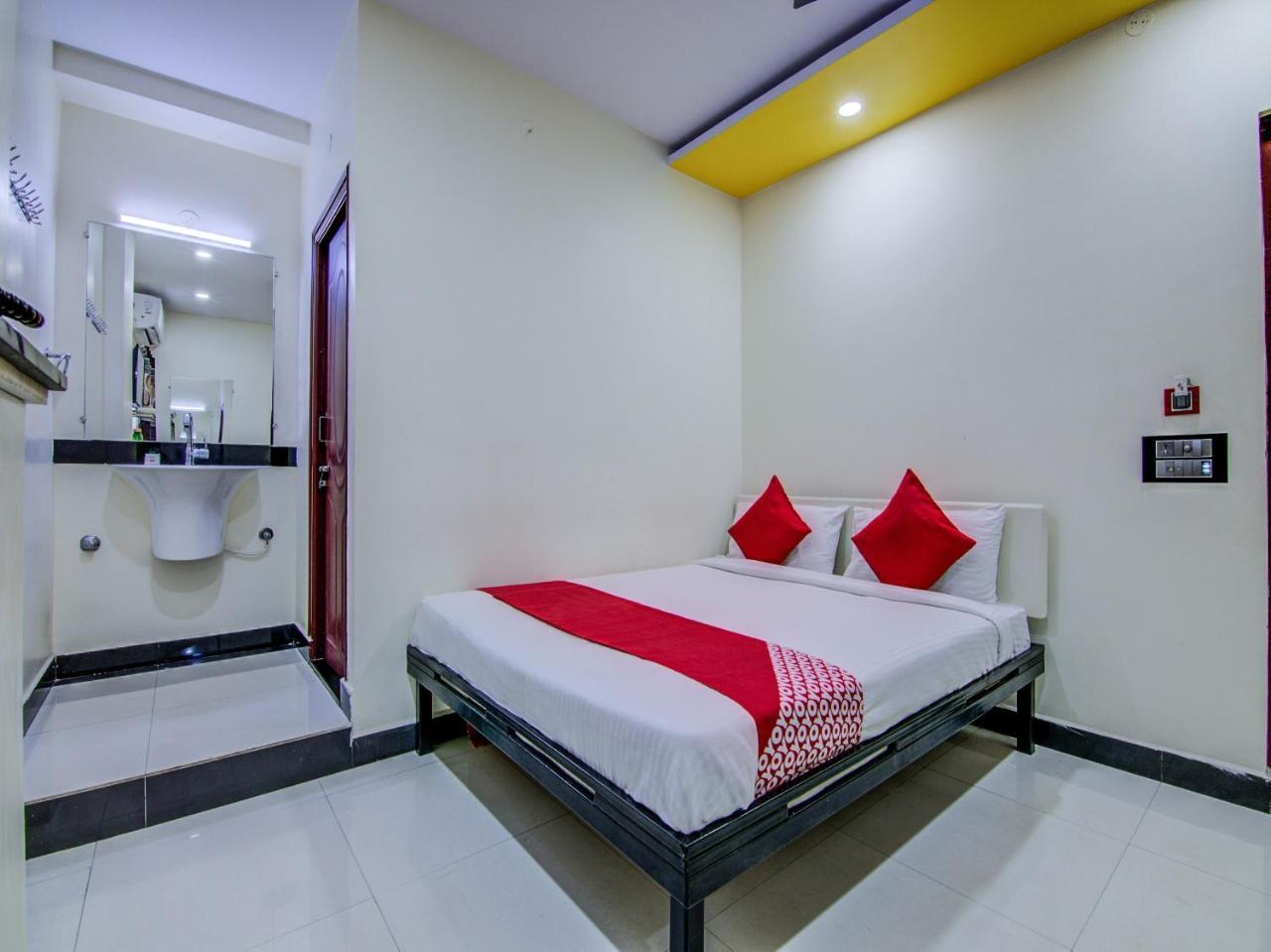 Oyo 5362 Hotel Spar Grand Visakhapatnam Exteriör bild