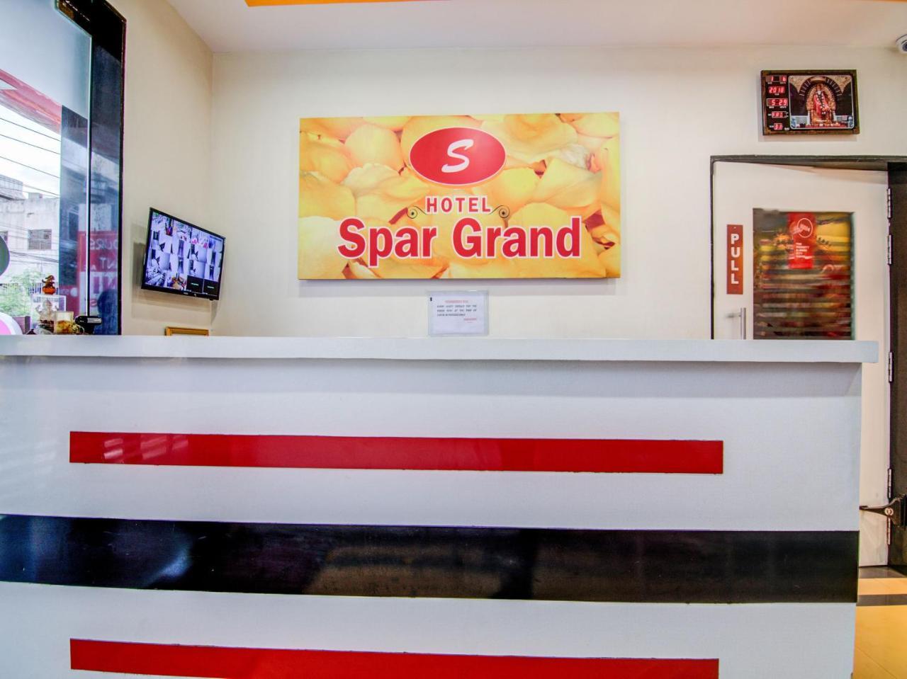 Oyo 5362 Hotel Spar Grand Visakhapatnam Exteriör bild