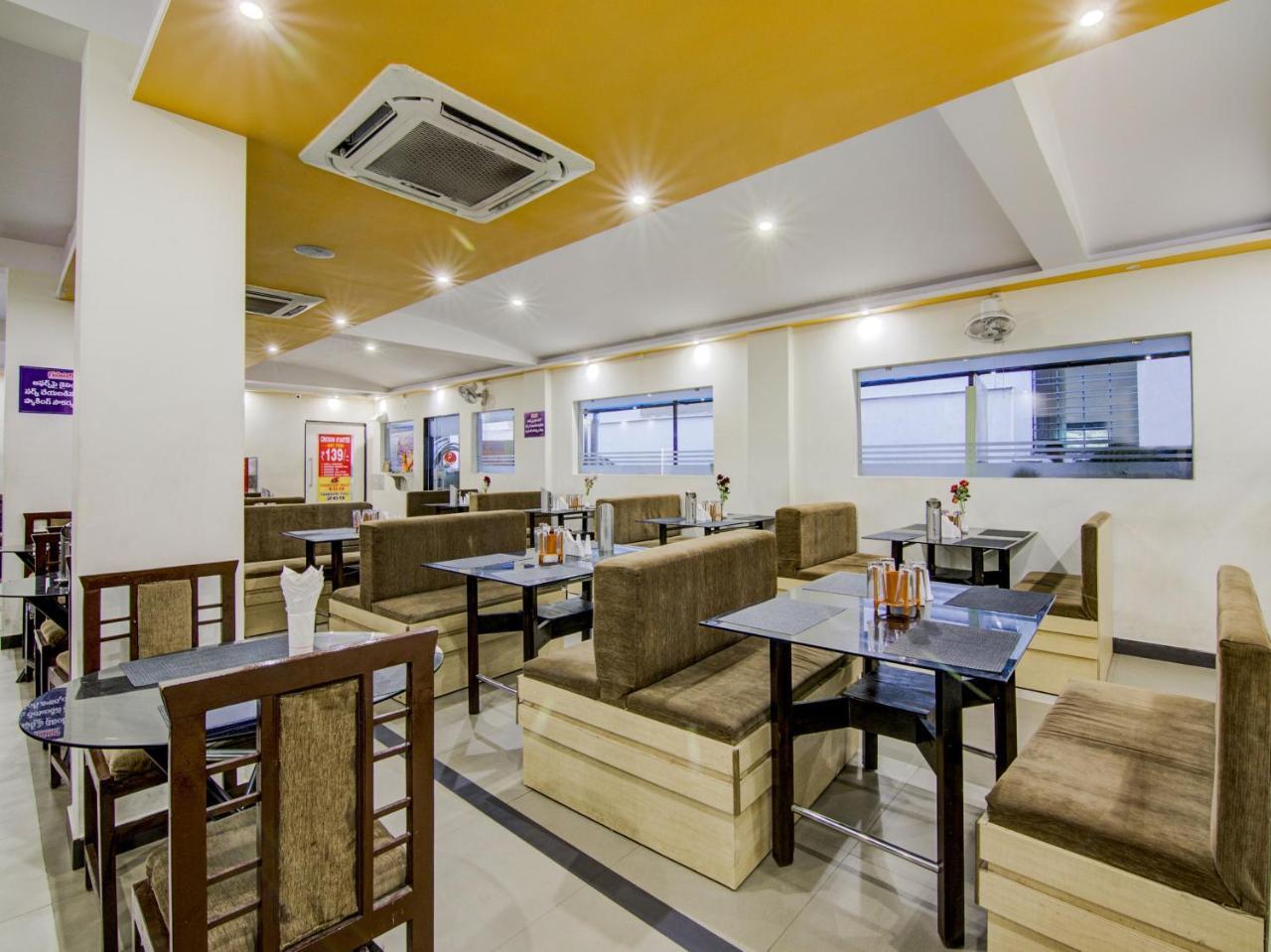 Oyo 5362 Hotel Spar Grand Visakhapatnam Exteriör bild