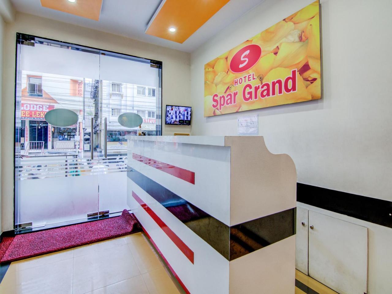 Oyo 5362 Hotel Spar Grand Visakhapatnam Exteriör bild